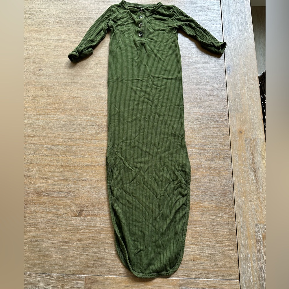 Ribbed Knotted Gown